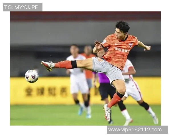 赛后分析:上海足球队与重庆足球队的耐力较量与战术博弈